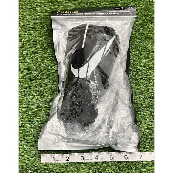 Nike Charge Youth Soccer Shin Guards Volt Black Color New in Package - Picture 9 of 9